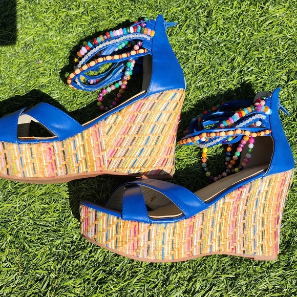 Awesome Multicolor Wedges! Size 7 - Picture 6 of 10